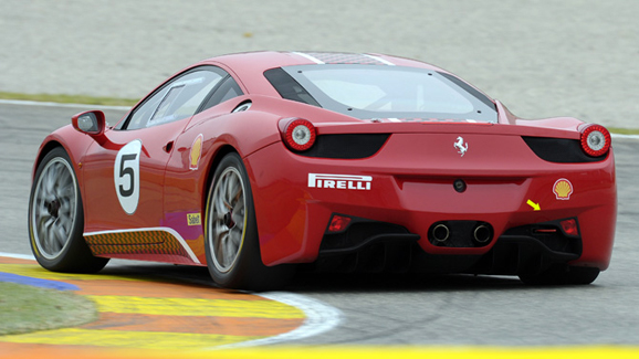 Ferrari 458 Challenge makes world debut | Top Gear
